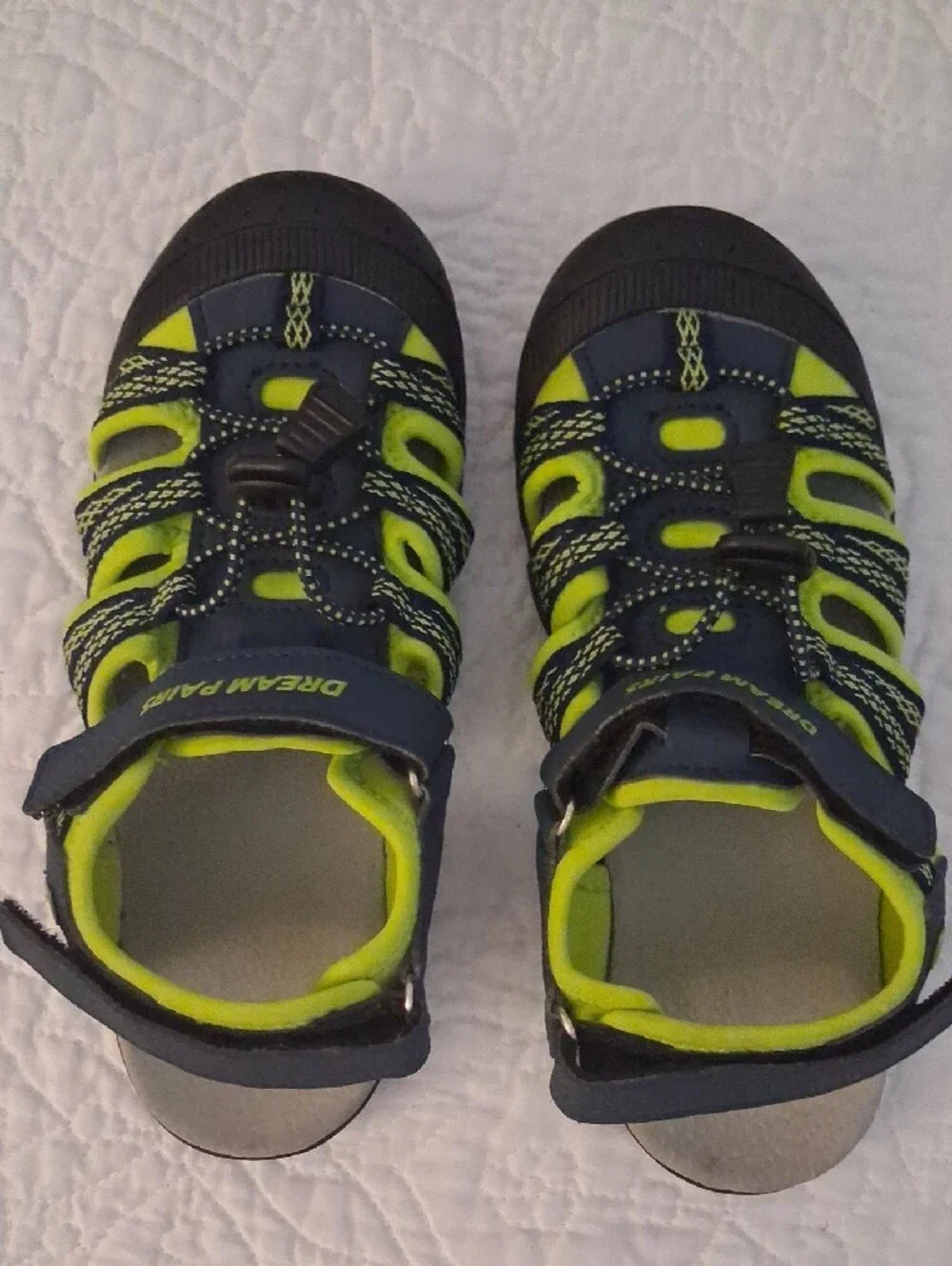 Dream Pairs Neon Yellow and Navy Blue Kids Closed-Toe Sandals